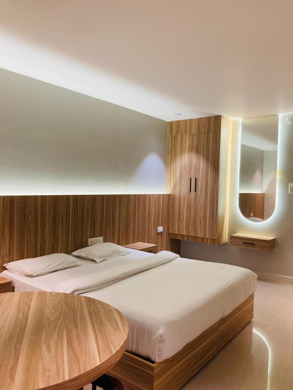 Muziris Manor Residency Hotel Kochi ภายนอก รูปภาพ