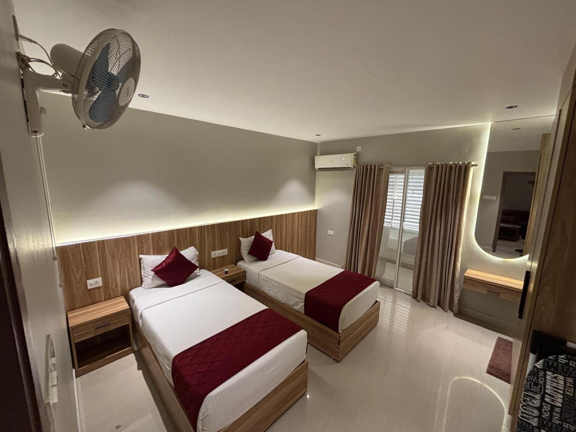 Muziris Manor Residency Hotel Kochi ภายนอก รูปภาพ