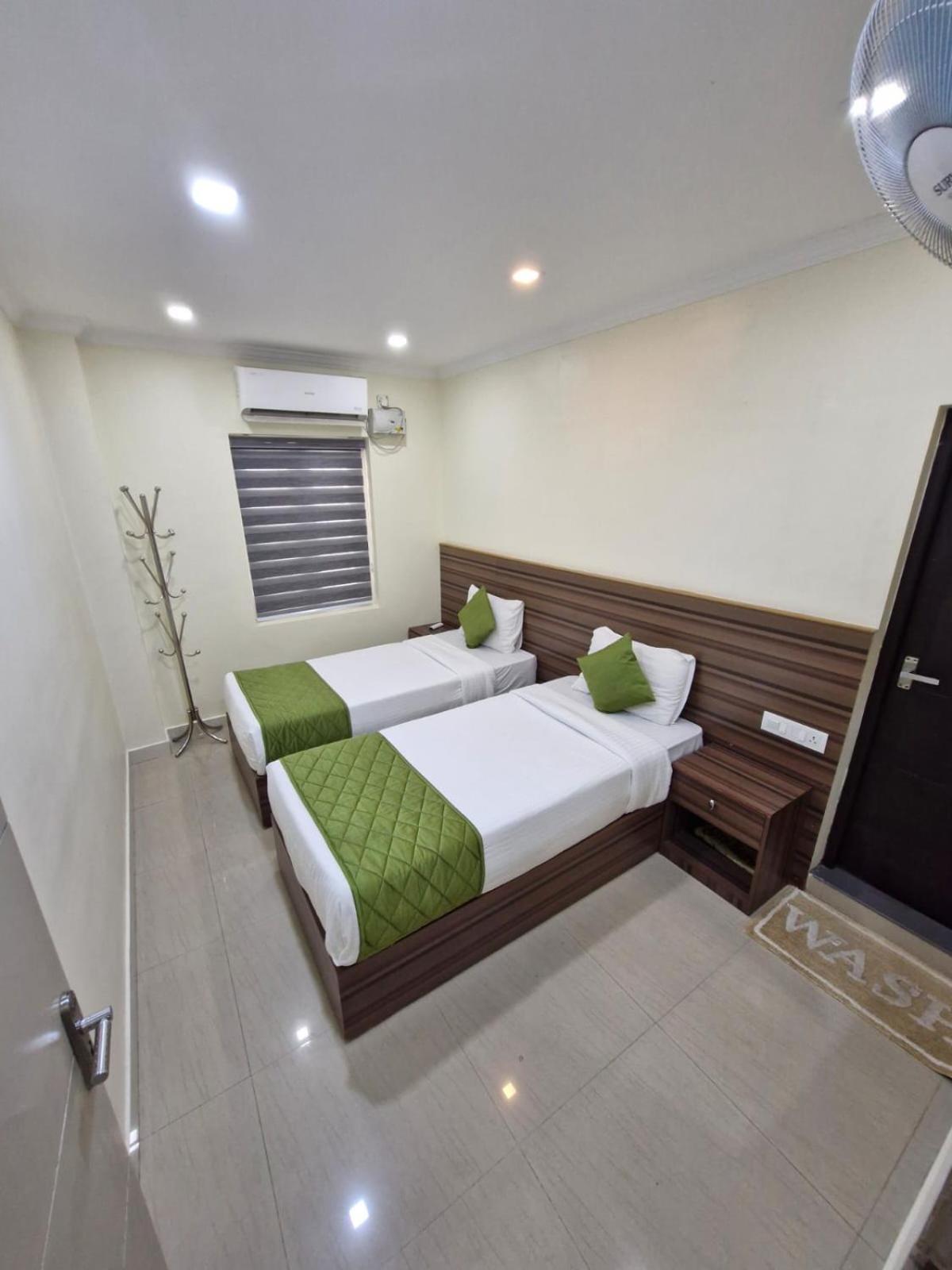 Muziris Manor Residency Hotel Kochi ภายนอก รูปภาพ